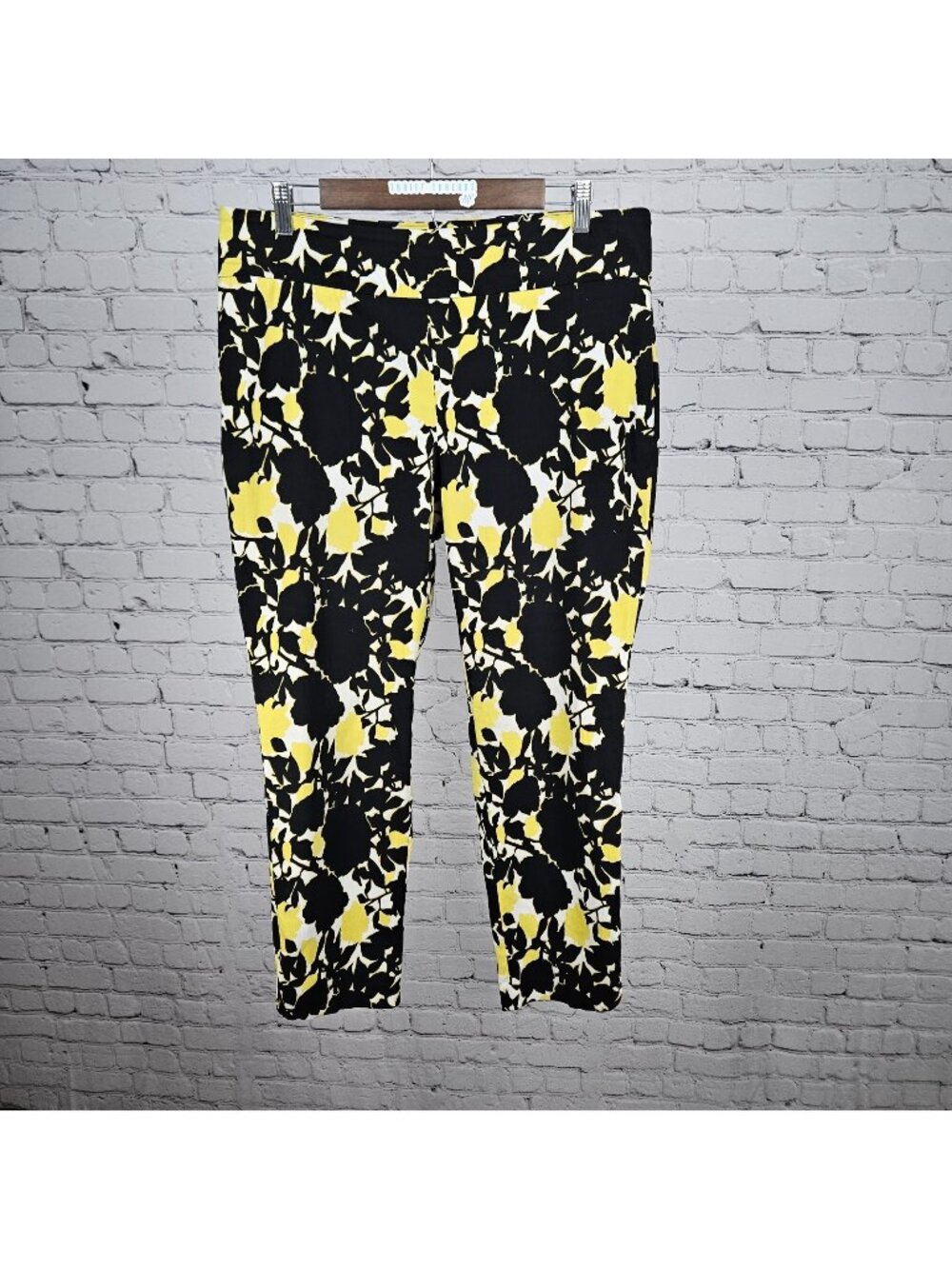 Soft Surroundings Black White Yellow Floral Mid Rise Pull On Pants Large (35x28)